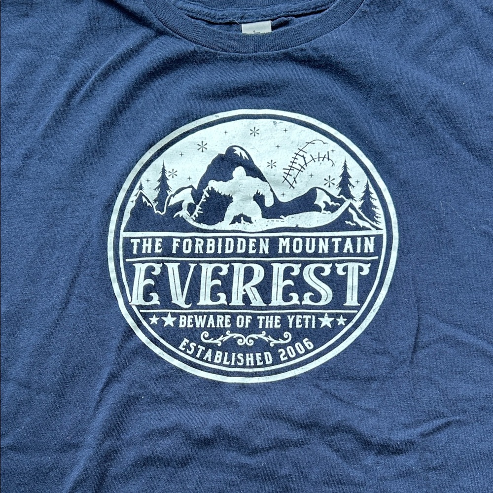Disney Animal Kingdom Everest Navy Blue Graphic T-Shirt, Kids XL